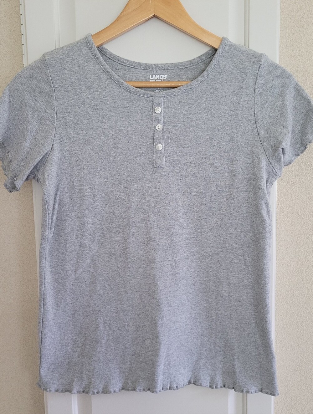 Lands' End Gray Short Sleeve Ruffle Hem Henley Shirt Size XL 14-16